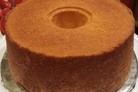 Old-fashioned Sour Cream Pound Cake